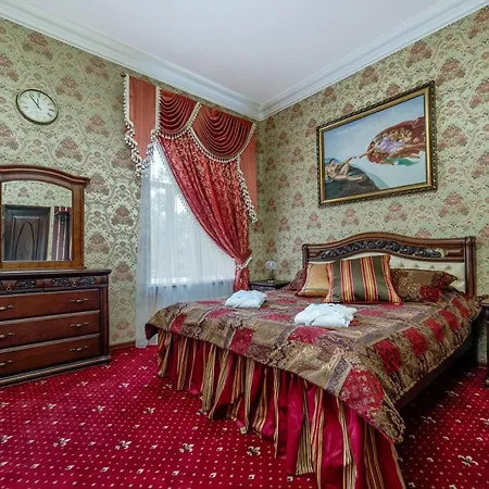 Hotel Queen Of Opera 3*